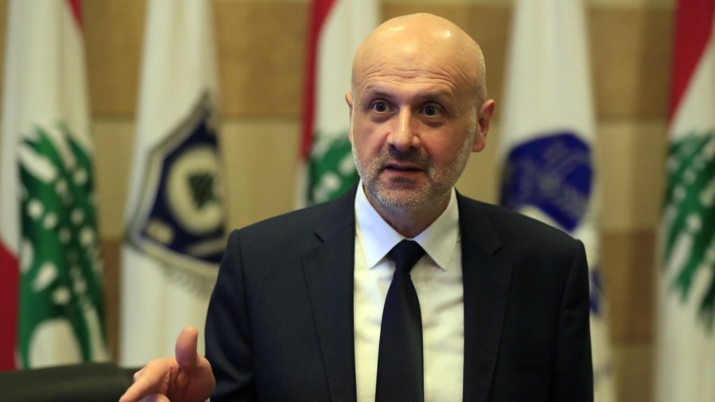 وزير الداخلية اللبناني: نقوم بجهد دبلوماسي كبير لاحتواء الوضع وإبعاد شبح الحرب 1 AXqEA1726918503