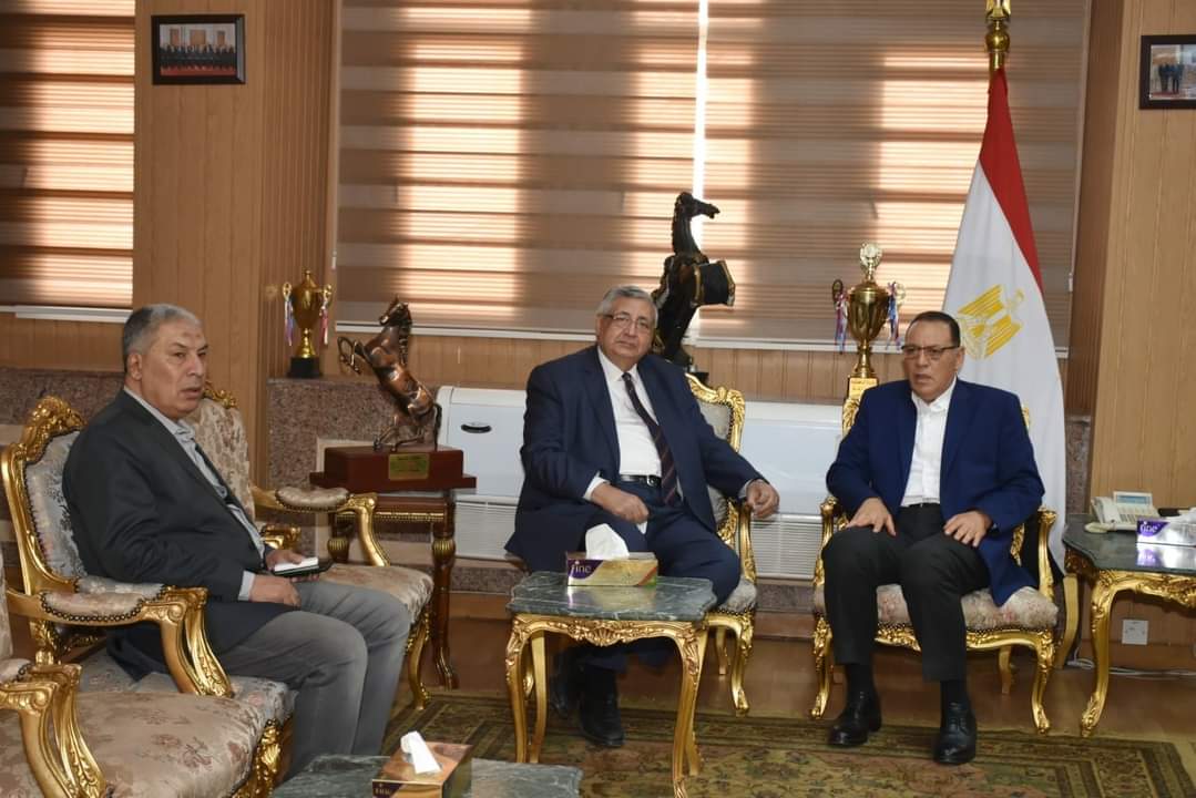 مستشار الرئاسة لشئون الصحة: لدينا منظومة صحية واستعداد مؤسسي للتعامل مع أية حالات طارئة 1 IMG 20220826 WA0019 11727176084