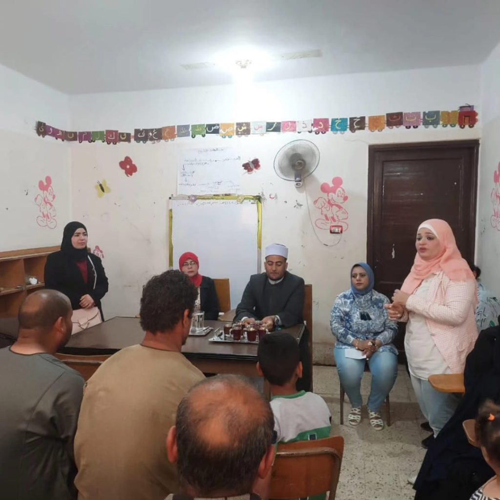 محافظ أسيوط: تنظيم 21 ندوة حول قضايا السكان والصحة الإنجابية خلال سبتمبر الجاري 1 IMG 20240504 WA00491725692643