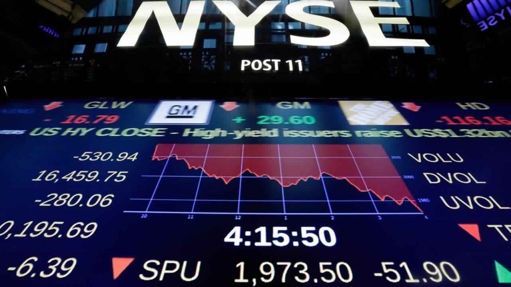 مؤشرات الأسهم الأمريكية تفتتح على ارتفاع لتستعيد خسائر الأسبوع الماضي 1 NYSEDOWN1725894244