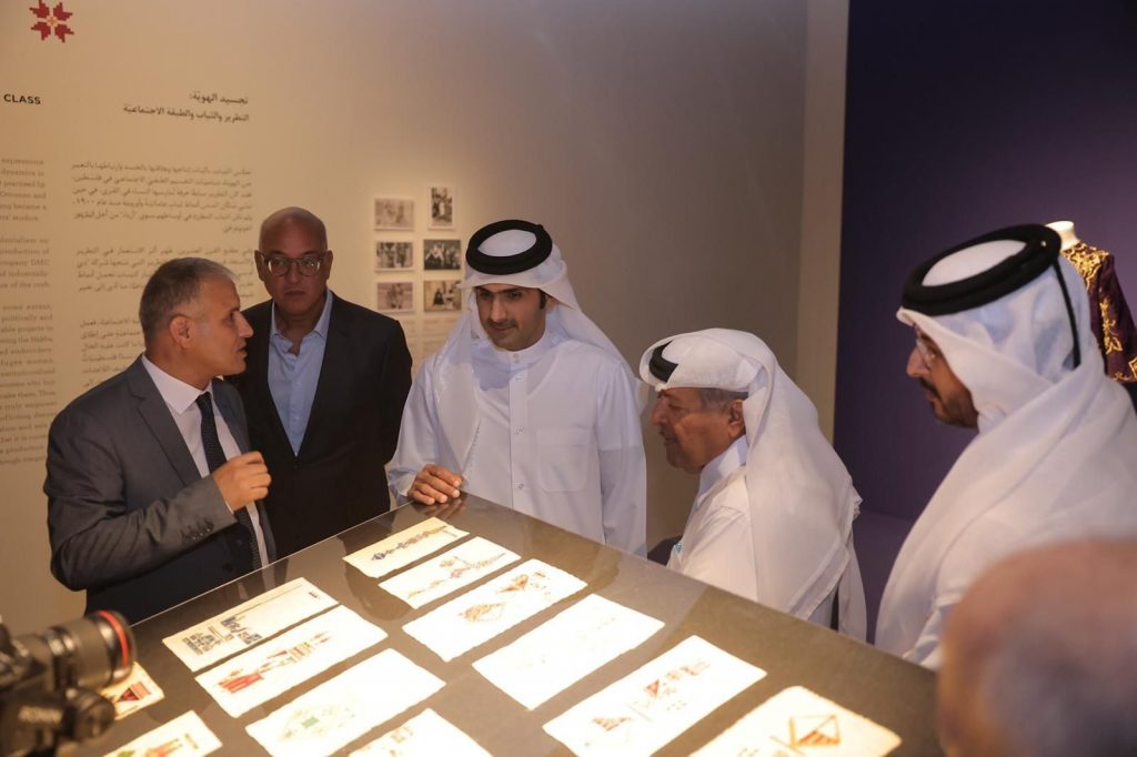 وزير الثقافة يفتتح معرض "بكرا اللي جاي" لحصاد عام من مبادرة "بستان الإبداع" 1 TZ1Qy1725908404