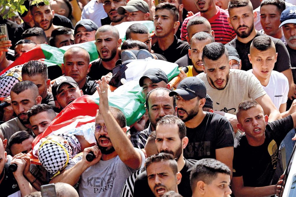 وزير لبناني: 1247 شهيدا و5278 جريحا وأكثر من 150 ألف نازح 1 c58b182642241549178d3f700e971e621727284084