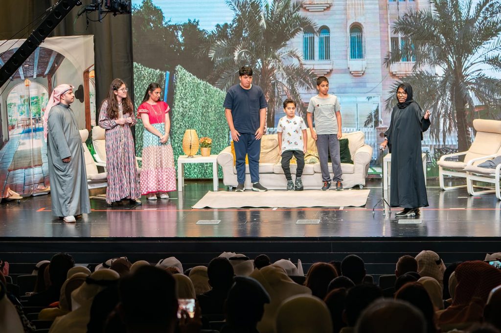 "لأجل النبي" و"محمد نبينا" بصوت ذوي الهمم على مسرح السامر 1 db6121dc 22a1 48e2 8845 5422a6d0733d1727424184