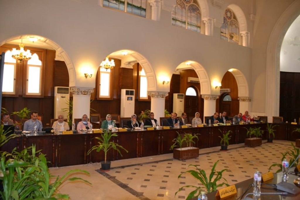 رئيس جامعة الإسكندرية:الجامعة سخّرت كل إمكانياتها لاستقبال الطلاب الجدد والقدامى 1 elaosboa074531727517244