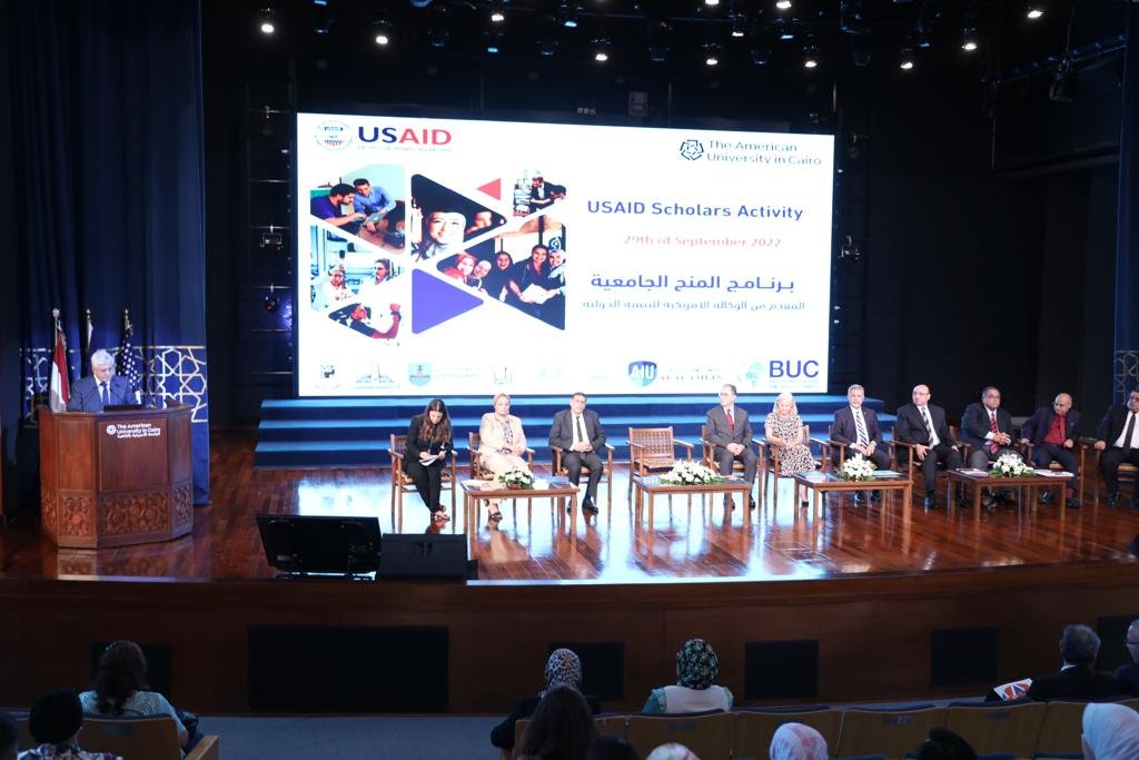 وزير التعليم العالي يشهد حفل استقبال الدفعات الجديدة بعدد من برامج المنح المُقدمة من الولايات المتحدة الأمريكية 1 elaosboa386151727259843