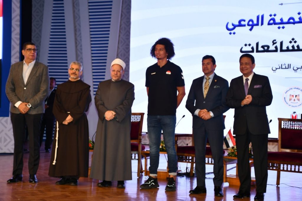 رئيس الاتحاد الدولي لكرة اليد يُكرم أبطال مصر بدورة الألعاب البارالمبية على هامش بطولة العالم للكراسي المتحركة 1 elaosboa892011726596543