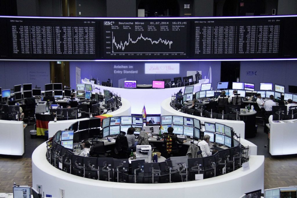 انخفاض الأسهم الأوروبية خلال تعاملات متأخرة بسبب بيانات النشاط الإقليمي المخيبة للآمال 1 mebusiness1725290284