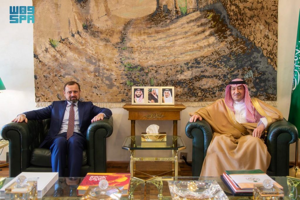 المبعوث الأمريكي الخاص للسودان يتوجه إلى كينيا 1 muoMyMz7tLqKbtoyK6uUqevzRfhvprkA1jXAKcIP1727630584