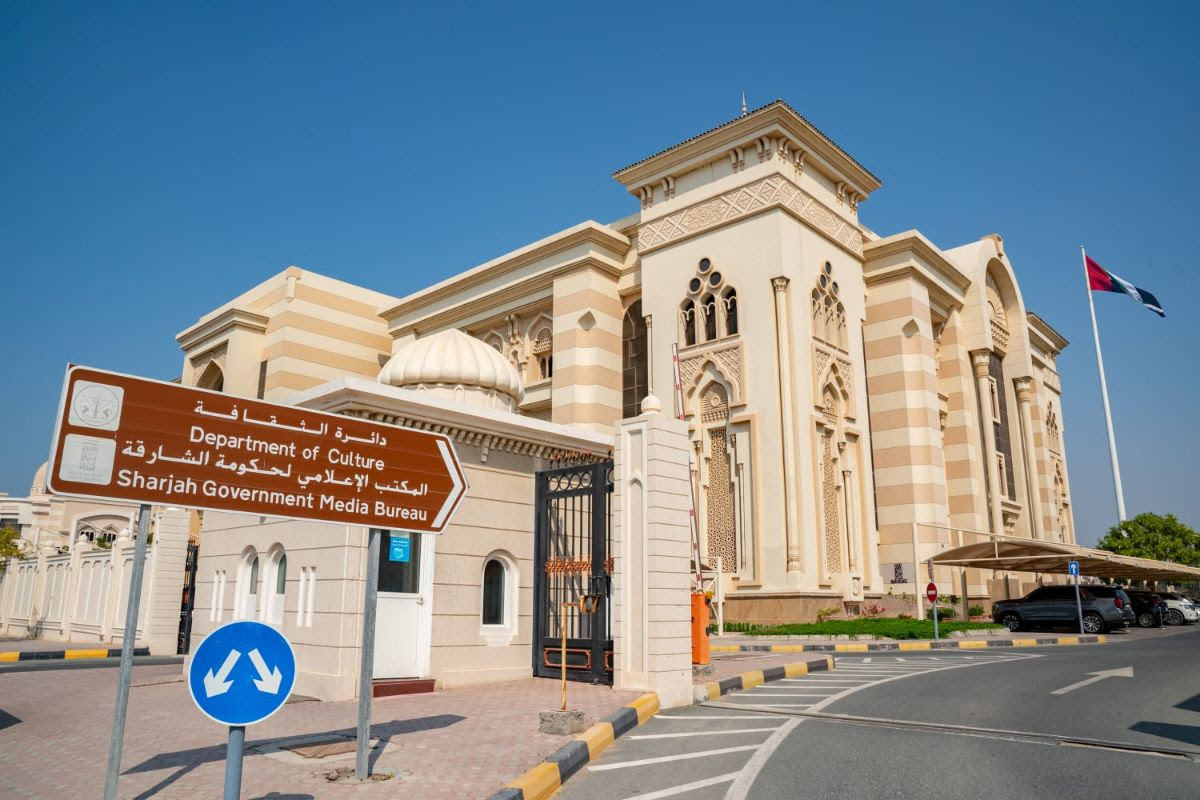 جلوبال (6): نصحتنا Sharjah Government Media Bureau بأن الصحفيين وسائر القراء يجب أن يتجاهلوا البيان الصحفي 'سلطان بن أحمد القاسمي يدشن حملة عمليات العيون في مستشفى أسوان 1 unnamed 311727359744