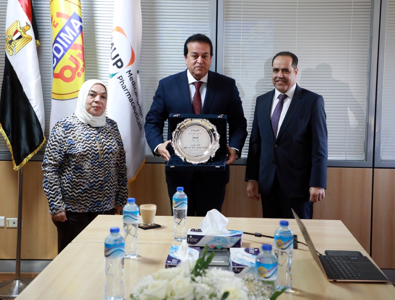 رئيس الوزراء يتفقد مصنع شركة "المهن الطبية" خلال جولته بعدد من مصانع الأدوية بـ 6 أكتوبر 1 whatsapp image 2022 11 29 at 41726927924