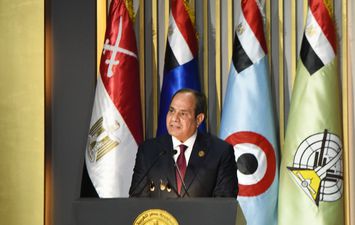 وزيرالصحة:المكاشفة والمصارحة هي سمة الدولة في العهد الجديد بقيادة الرئيس السيسي 1 الرئيس السيسي 1706098071 01727090944