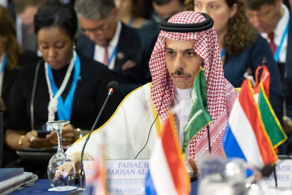 وزير البترول يشارك في افتتاح القمة التاسعة عشرة للفرانكفونية بباريس 1 مشاركة 1170x7801728056345