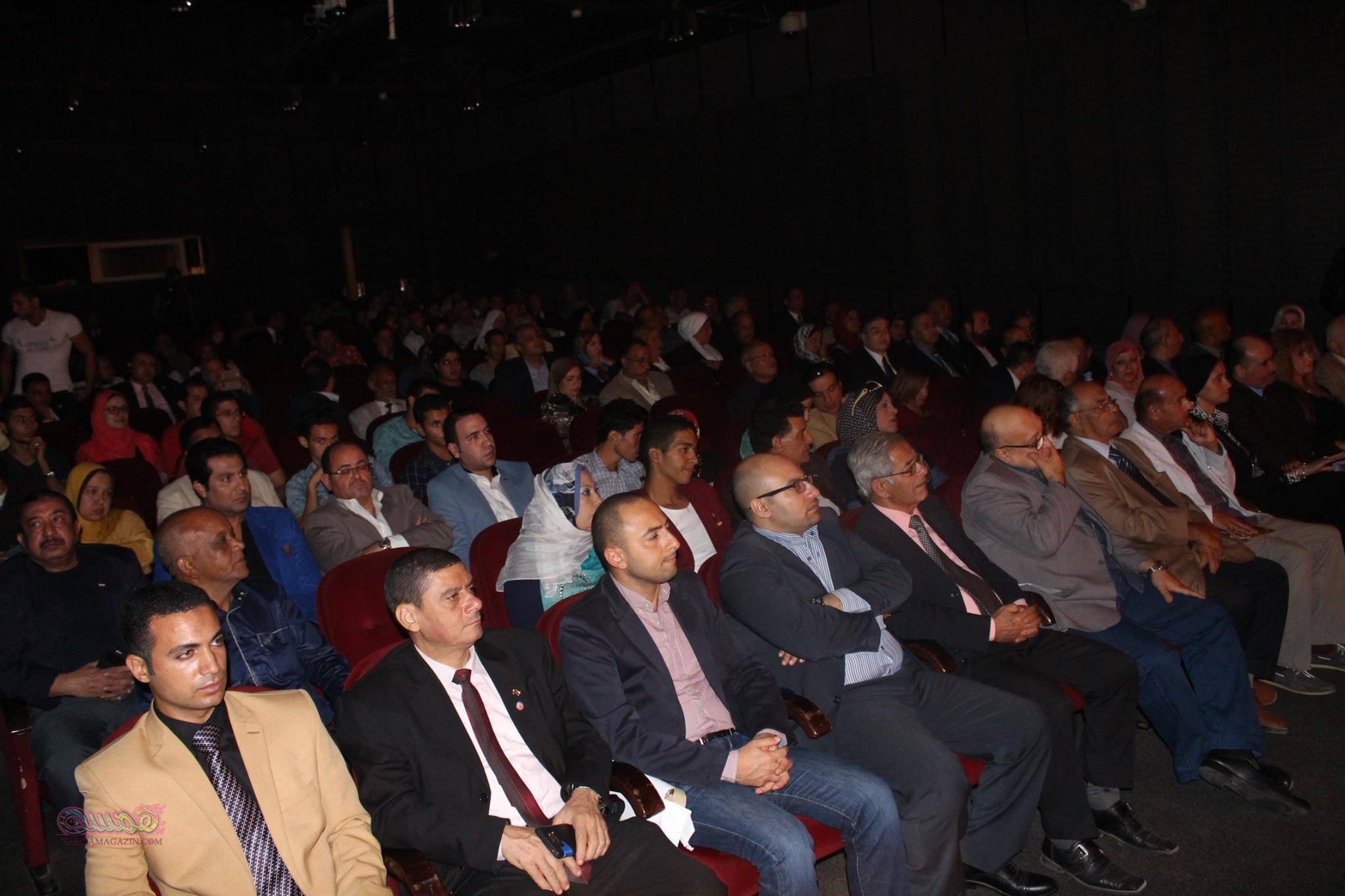 ملتقى الهناجر الثقافي:نصر أكتوبر قوامه إرادة شعب ويجب الاستمرار في إعادة تقديم البطولات للأجيال الجديدة 1 14680913 788769017892457 4803548977423938743 o1730112483