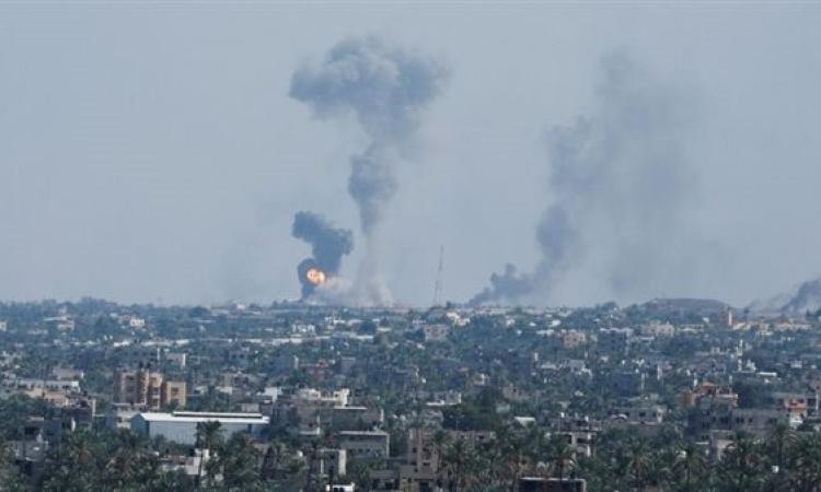 استشهاد 19 فلسطينيا في قصف الاحتلال الإسرائيلي لمخيم النصيرات ومدرسة "الشجاعية" بغزة 1 169693608901727762225
