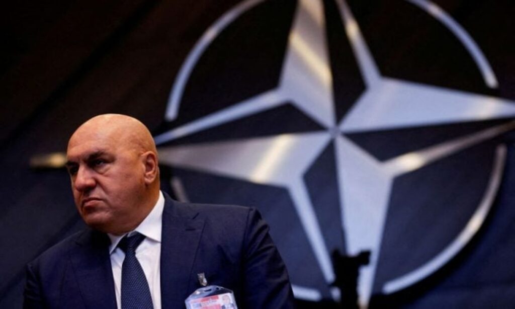 وزير الدفاع الإيطالي: على إسرائيل الالتزام بالقانون الدولي وحماية المدنيين وقوات الأمم المتحدة 1 1995627 17104523181729187223