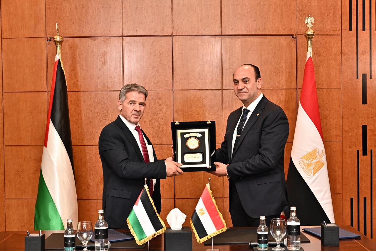 "الرقابة الإدارية" توقع مذكرة تفاهم مع مفتشية الحكومة الفيتنامية في مجال تبادل الخبرات والتدريب 1 19 2024 638507731349171792 9171728678665