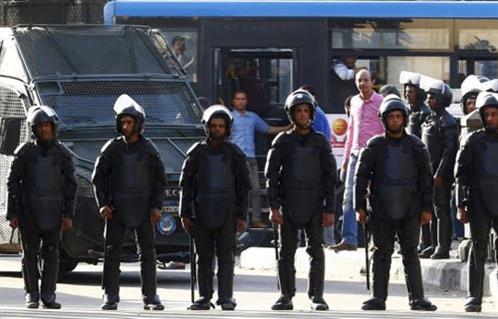 مصدر أمني: فيديو إلقاء شخص بنفسه من أعلى أحد الكباري بالشرقية .. مجتزأ عن مضمونه 1 2016 635963589718647376 864 main1729016163