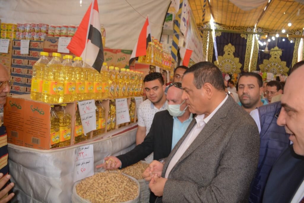 محافظ البحيرة: نحرص على توفير السلع الأساسية بأسعار مناسبة عبر إطلاق قوافل غذائية 1 2022 637921083307787992 7781730198885