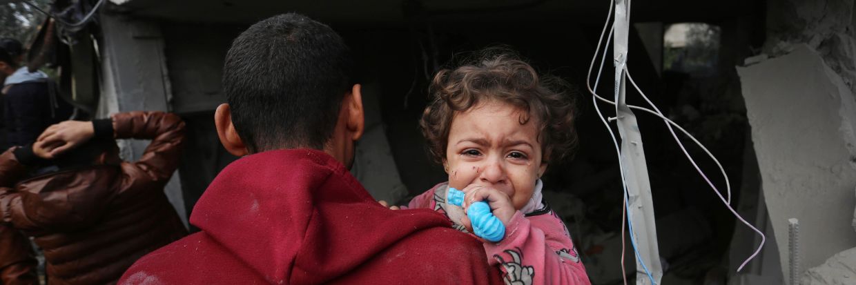 المتحدث باسم مفوضية الأمم المتحدة لحقوق الإنسان: حظر أنشطة الأونروا يفاقم الوضع في غزة 1 2023 12 26 Gaza1730205304