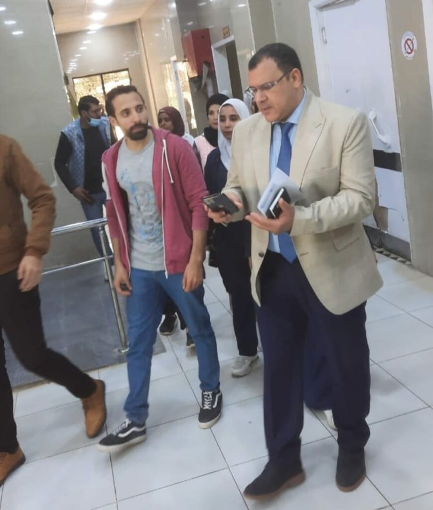 رئيس جامعة السويس يزور مصابي حادث الجلالة بالمجمع الطبي بالسويس 1 2023 638142577823898681 3891729015083