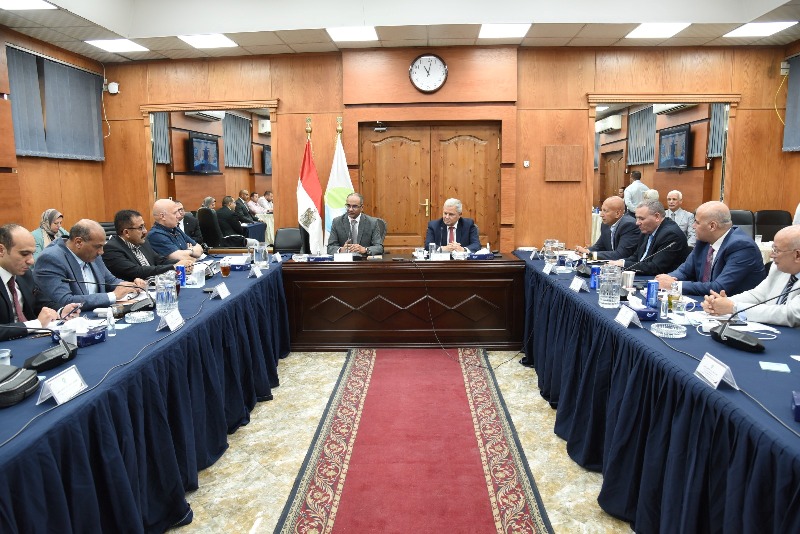 نائب وزير الإسكان يؤكد على ضرورة التنسيق بين مختلف الجهات لإصدار كود تشريعي يكون مواكبا لجميع التغيرات 1 2023 638219915493440615 3441730363343