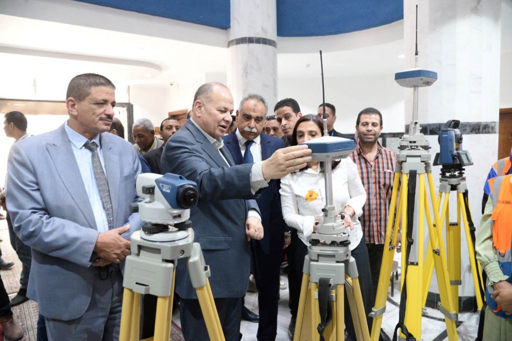 أسيوط: تنفيذ بروتوكول تعاون مع القاهرة لرفع كفاءة العمل بمركز معلومات شبكات المرافق والبنية التحتية 1 2024 638494733707827459 7821727861884