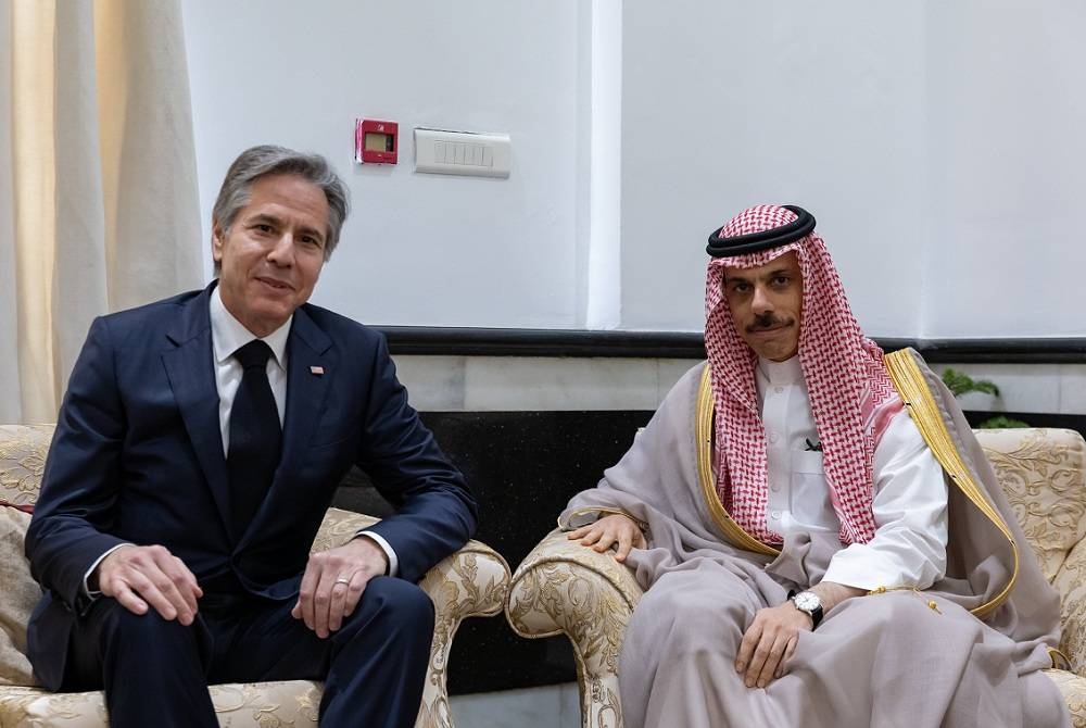 وزير الخارجية يبحث هاتفيا مع نظيره الأمريكي التطورات الإقليمية المتلاحقة في كل من لبنان وقطاع غزة 1 20874301728361923