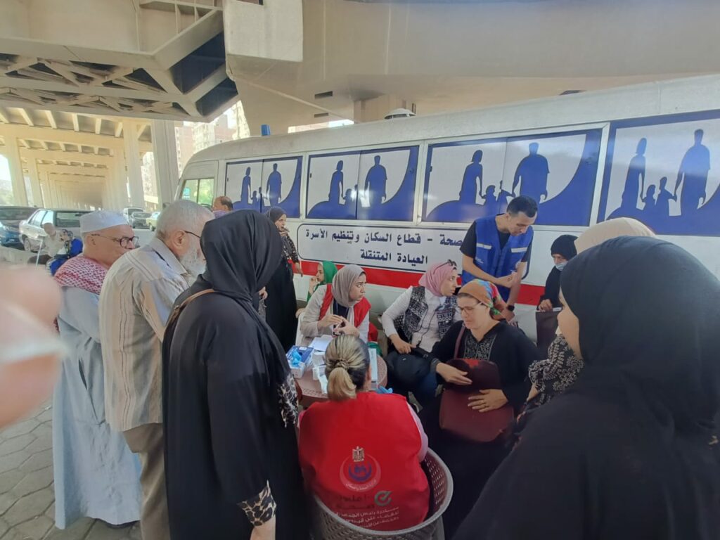 محافظ الجيزة:تقديم الرعاية الصحية والخدمات العلاجية لأكثر من مليون مواطن خلال أسبوع 1 2321729765803