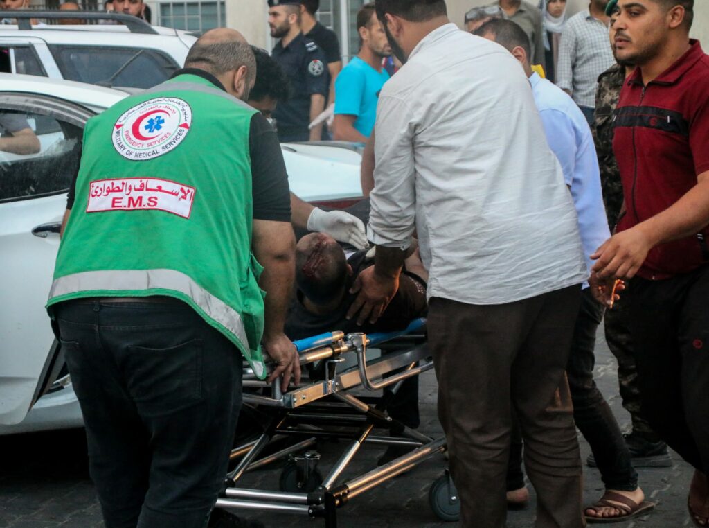 أطباء بلا حدود: المستشفيات في شمال غزة تعمل بالكاد مع قطع المساعدات 1 2516671729672442