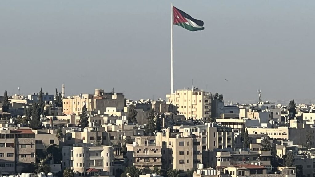 الأردن يعلن إجلاء 50 من مواطنيه المقيمين في لبنان عبر طائرة عسكرية 1 2537101729698009
