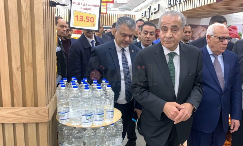 نائب وزير التموين:توفير السلع بجودة عالية وسعر مناسب يمثلان أولوية قصوى ضمن خطة الوزارة 1 2641729601827