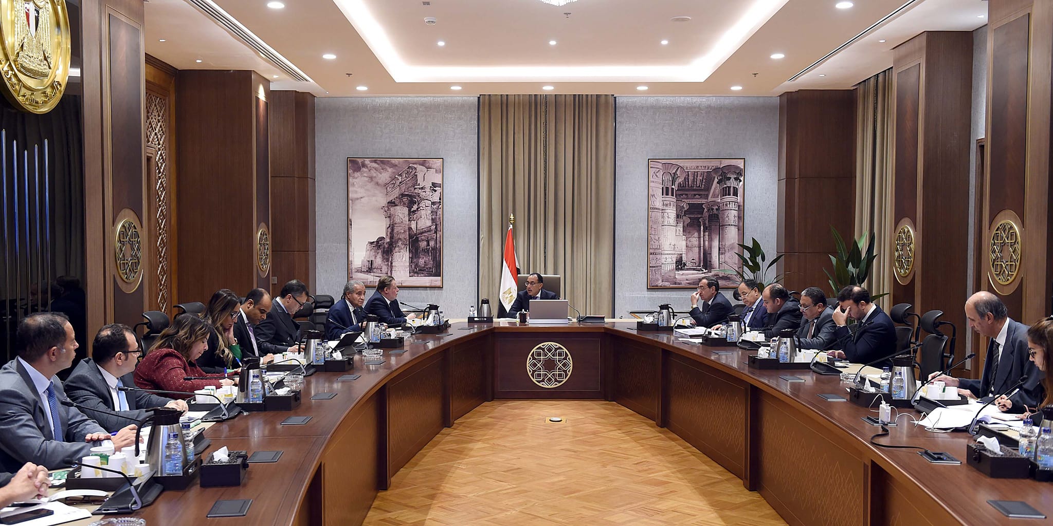 رئيس الوزراء يترأس اجتماع "الوزارية الاقتصادية".. ويوجه بتكثيف العمل للخروج بالإجراءات المحفزة لقطاع الأعمال الخاص 1 320167826 597051118856399 4349885918740393012 n1727800383