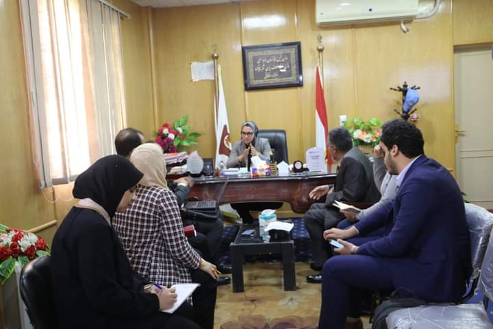 نائب محافظ الوادي الجديد تبحث الإجراءات التنفيذية لمشروع ميكنة صندوق استصلاح الأراضي 1 3411728987782