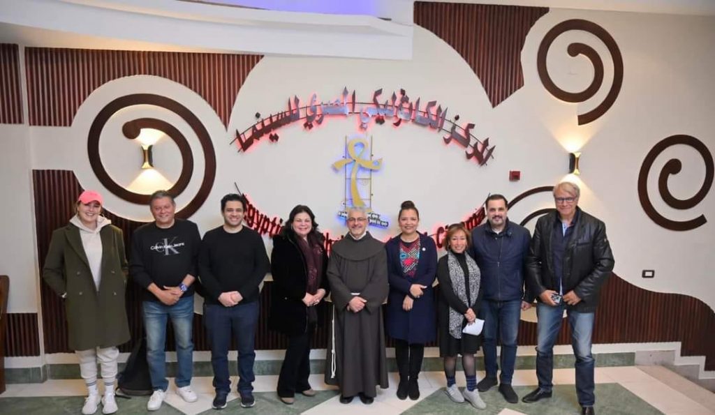 تكريم رئيس "القومي للسينما" كعضو لجنة تحكيم بمهرجان المركز الكاثوليكي "جيلنا" 1 3571728294483