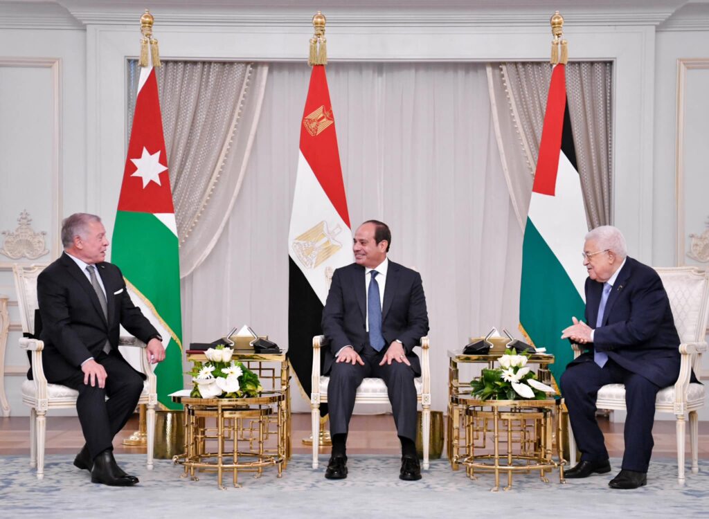 البيان الختامي للقمة الإعلامية العالمية يؤكد الالتزام بقواعد العمل الصحفي والإعلامي في عصر الذكاء الاصطناعي 1 365242331 856029899219073 1177678635232494374 n1728897304