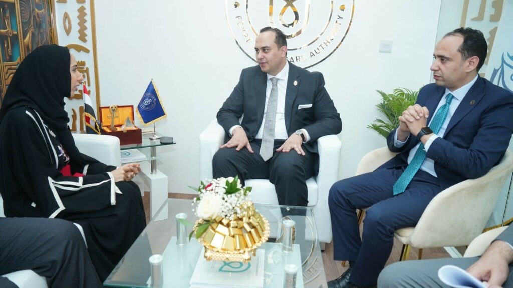 على هامش ختام "إيجي هيلث".. "العامة للعلوم الصحية" تُكرم أوائل الجمهورية بالمعاهد الفنية الصحية 1 424586018 864880075682414 9046240585048893372 n1728747963