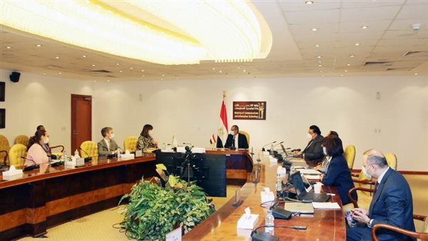 وزير الاتصالات يبحث مع مبعوث الأمين العام للأمم المتحدة للتكنولوجيا سبل التعاون المشترك 1 4261728068525