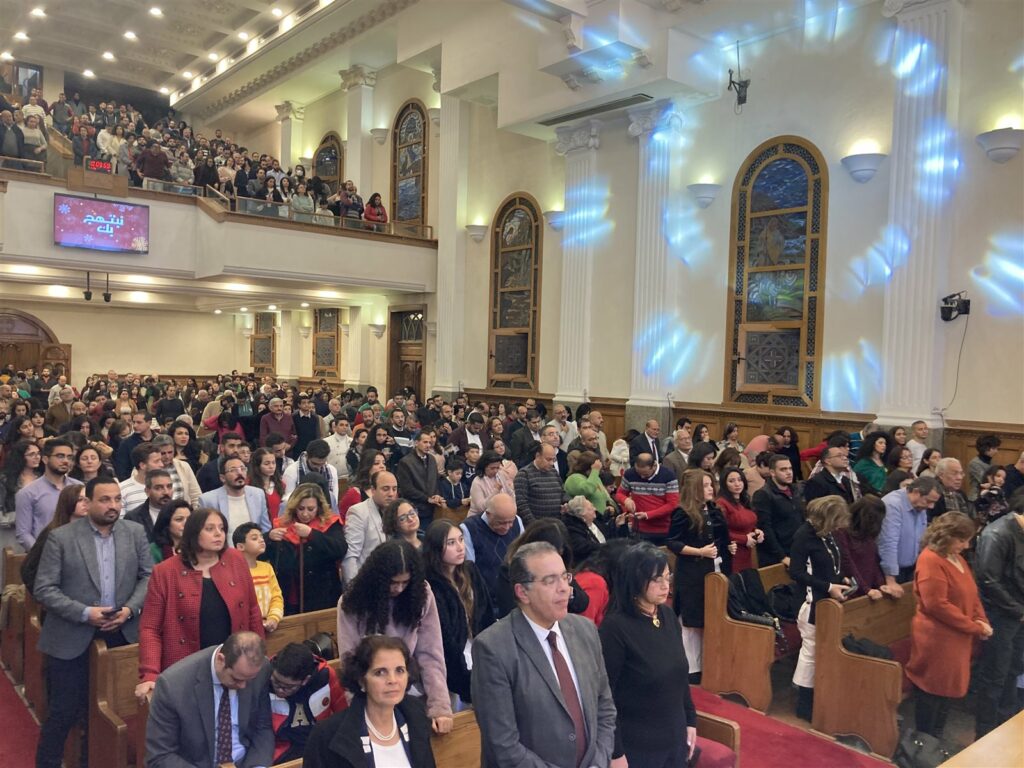 رئيس الطائفة الإنجيلية يلتقي وفدا من مؤسسة "لانجهام" بكلية اللاهوت بالعباسية 1 7511730138104