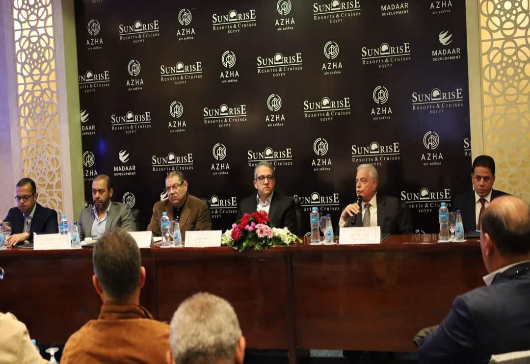 محافظ جنوب سيناء: استراتيجية التنمية الشاملة تهدف إلى تعزيز الاستثمار في المشروعات السياحية 1 8901729752184