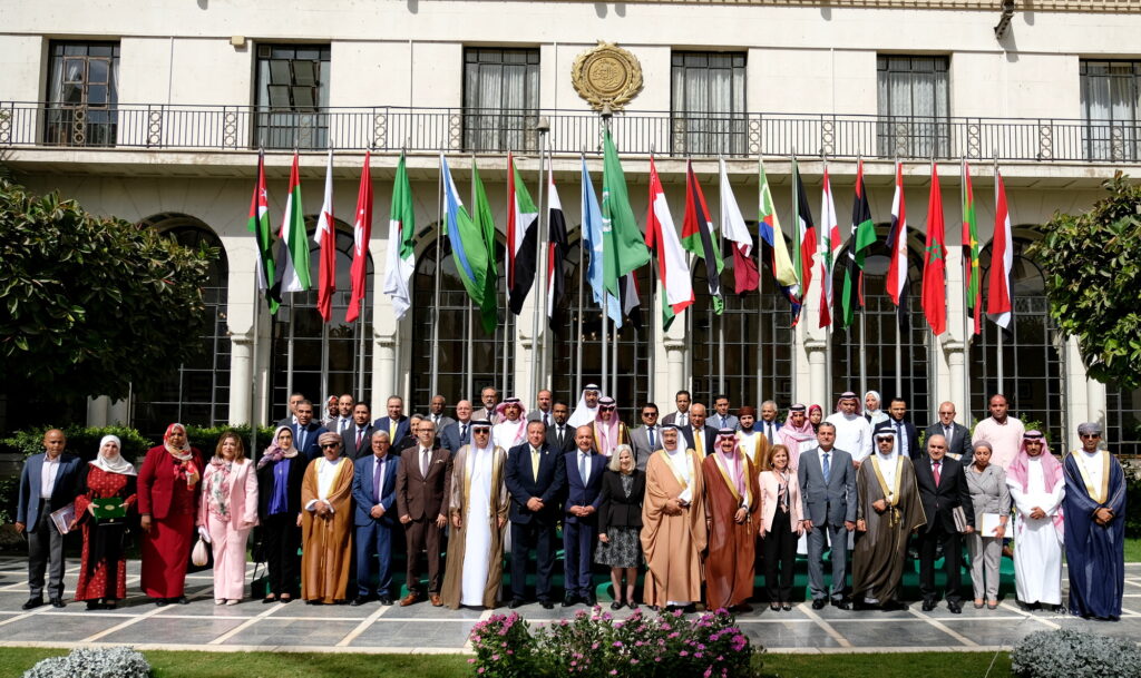 الجامعة العربية تنظم غدا احتفالا بيوم الوثيقة العربية 1 FfMGsCvXgAAPEP91729074603