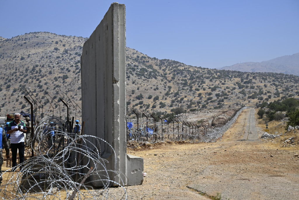 بوريل يعرب عن رفضه هجمات إسرائيل على قوات "يونيفيل" في لبنان 1 GettyImages 16256213031728891364