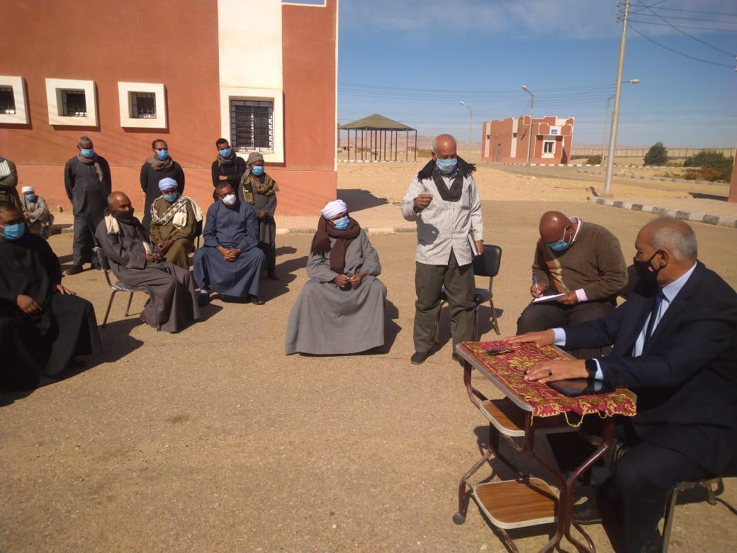 رئيس مركز ومدينة القرنة بالأقصر يبحث مع "التخطيط العمراني" خطط تطوير المدينة الجديدة 1 IMG 20210119 WA00141729441743
