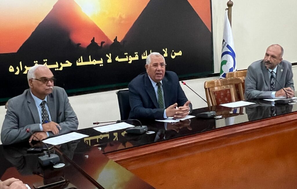 مدير "بحوث المحاصيل": زيادة نسبة التغطية بالتقاوي المعتمدة لمحصول الشعير بمختلف المحافظات 1 IMG 20220718 WA00881729499403