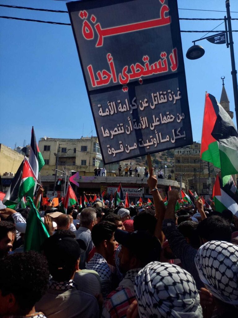 تظاهرات لدعم فلسطين في ميلانو بمشاركة السويدية "جريتا ثونبرج" 1 Image2 102023131738264214200331728659823