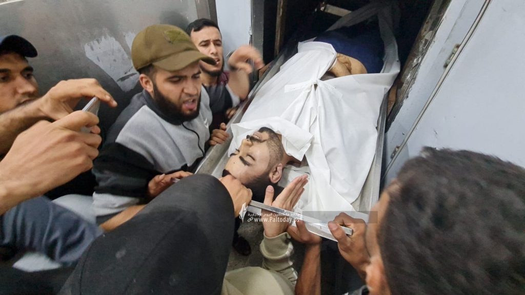 4 شهداء فلسطينيين في قصف للاحتلال الإسرائيلي لمخيم النصيرات وسط غزة 1 QAtMi1727876345
