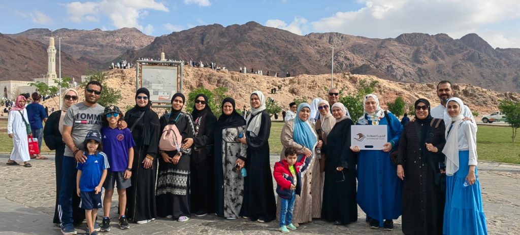 اللجنة العليا للسياحة الدينية: 750 شركة معتمدة لديها تصاريح ببرامج العمرة لهذا العام 1 WhatsApp Image 2023 11 19 at 31728148385