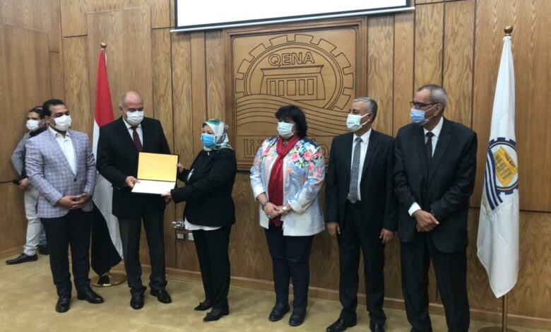 وزير الثقافة يشيد بالبنية التحتية للمواقع الثقافية بمحافظة قنا 1 bef9ce70 883e 4d77 8c62 4953e167210a1730131864