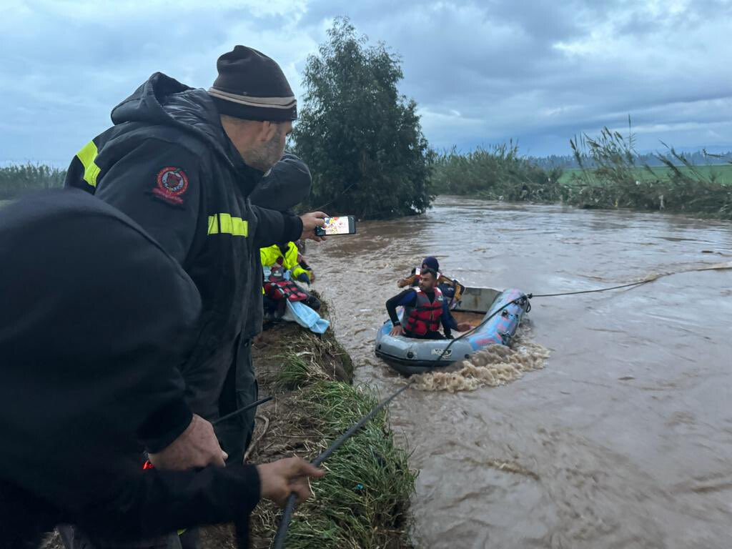 طواقم أوروبية تنضم إلى عمليات الإنقاذ من السيول والانهيارات الأرضية في البوسنة 1 civil defense rescue akkar1728217985