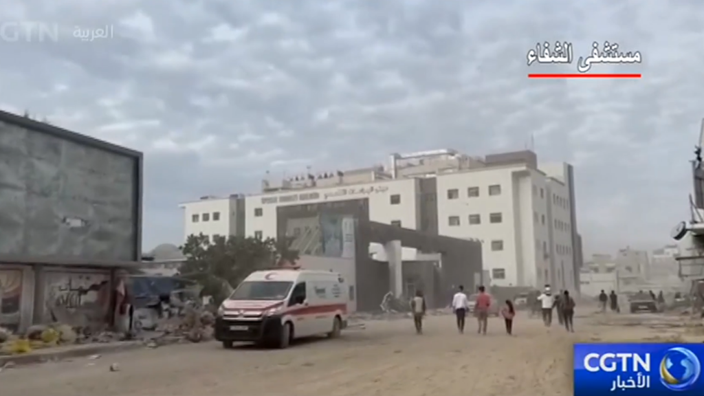 "الصحة العالمية":نقل 14مريضًا من شمال غزة لمستشفى الشفاء وسط أعمال عدائية مكثفة 1 d5a873f3 3d1d 4ba5 8a2c 9f7ff05a24121729681805