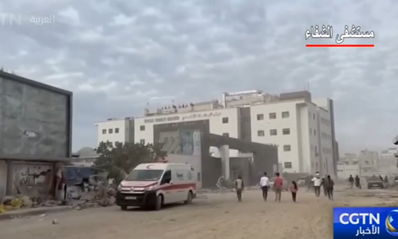 "الصحة العالمية":نقل 14مريضًا من شمال غزة لمستشفى الشفاء وسط أعمال عدائية مكثفة 1 d5a873f3 3d1d 4ba5 8a2c 9f7ff05a24121729681805